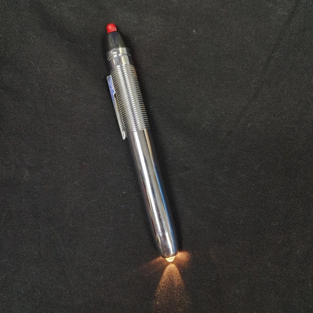 VINTAGE Eveready Pen light Clip Flashlight Chrome AA Battery Mechanic Tested